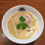らぁ麺 とうひち - 鶏白湯らぁ麺（850円）