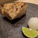 鮨みやもと - ブリのカマ焼き