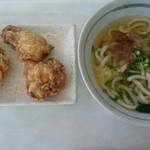 高橋製麺所 - かけ（小）２８０円とかしわ天１００円と野菜天１００円