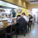 らあめん サンド - みんな静かに食べてます