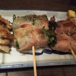 Yakitori Kushikan - ヤゲンナンコツ、菜の花の肉巻き、春菊の肉巻き