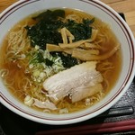 つきみち - ラーメン 680円