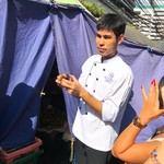 BLUE ELEPHANT - 市場で果実の説明