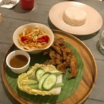 Kuppadeli - ③タイ・グリルド・ポーク290バーツ