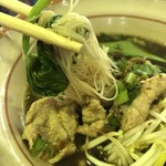 Bangrak Bazaar - 豚の血スープ麺40バーツ