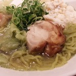 麺屋 六感堂 - 鯛煮干白湯グリーンヌードル(過去の限定)