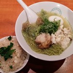 麺屋 六感堂 - 鯛煮干白湯グリーンヌードル(過去の限定)＋鯛めし(限定チャコ飯)