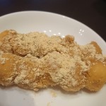 だんご庄  - 付属のきな粉をかけて♪