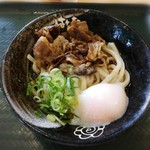 Hanamaru Udon - 牛肉温玉ぶっかけ冷　450円