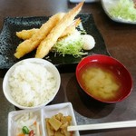 えびせい - スペシャルえびフライ定食