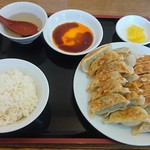 餃子苑 富丘の里 - 食べ放題ファーストセット 18個