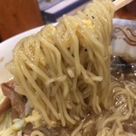 中華 龍太郎 - 麺アップ