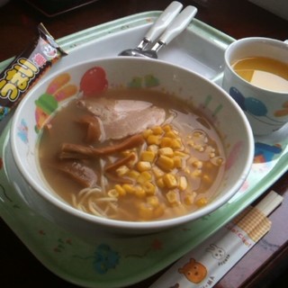 とんこつラーメン ししまる_2