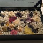 レストランエール - お出迎えの花束