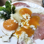 がばちょ - ハムエッグ、味はアプデ、見た目は下方修正な○キちゃのセンスねｗ