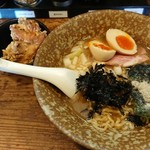 らーめん 岩本屋 - 煮干そば 半熟煮玉子トッピング 鶏唐あげ1個