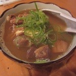 てる吉 - ホルモン煮込み
