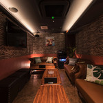 バー プレジャー - VIPルーム