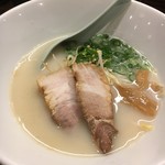 ほんまもん 和歌山ラーメン めん盛屋 八両 - 塩トンコツラーメン