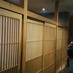 Shige - 店内通路