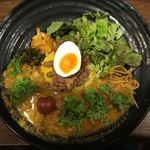 SPICY CURRY 魯珈 - 限定カレー梅と蓮根の羊白湯キーマ