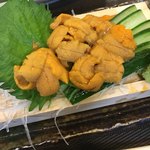 大漁寿司 - ウニ付き出し