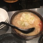 薬膳もつ鍋 ホルモンはなけん 新宿歌舞伎町店 - 