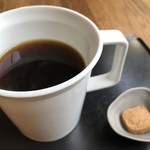 ホルト コーヒーアンドトリーツ - クッキーが添えられます、同じコーヒーでも日によって煎り方が変わるのが楽しみですよね！（２０１８．３．２６）