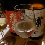 日本酒バル 新家 - 