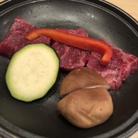 和食 鮨 日本酒 銀波 銀座店 - 群馬県産上州牛リブロース肉の陶板焼き　調理前