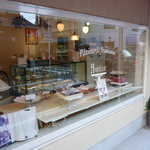 PATISSERIE FRANCAISE AURELIE - ☆左からも☆