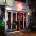 ビリー・バルゥーズ・ビア・バー - 