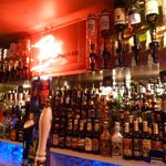 ビリー・バルゥーズ・ビア・バー - 