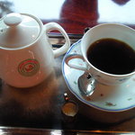 もり珈琲店 - モカ ７００円　ペーパー式はポットに入ってきます。