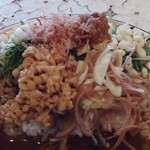 平日昼だけ - 和だしそぼろカレー＋ひきわり納豆＋みょうが