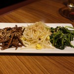 焼肉 ジャンボ - 