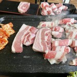 미트킹 - PORK INFINITE REFILL(돼지고기 무한리필) 大人12900ウォン