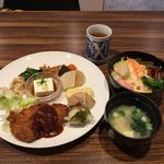 Ando Kafe Sushi Ichi Hon Ten - Ａランチにばら寿司プラス