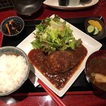 ひげだるま - 洋食屋のハンバーグ定食 850円