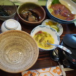 料理 萬口 - かつを茶漬け満足セット（かつをの煮物）