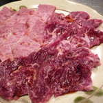 わらおうや - 牛盛合せ（カルビ、ロース、サガリ）1980円