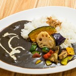 食堂はれのひ - ふじのくに豚と旬野菜の黒カレーライス