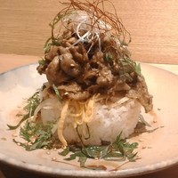 あぐー豚 炭火焼き丼　★