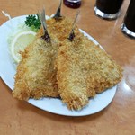 トミーズ キッチン - アジフライは3枚で500円！