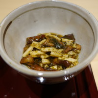 割烹酒亭 三分亭 東京ミッドタウン日比谷 - 蛸と山芋の磯部和え