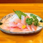 83126003 - おじさんさしみ