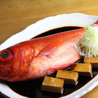 金目鯛の煮付け・手作りのハモンセラーノは人気の逸品◎