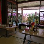 やん小～ - 店内です