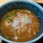 麺屋一燈 - 白髪ネギ  万能ネギ  鶏団子2個  メンマ  刻みチャーシュー