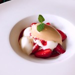 エリタージュ - ホワイトチョコのババロア